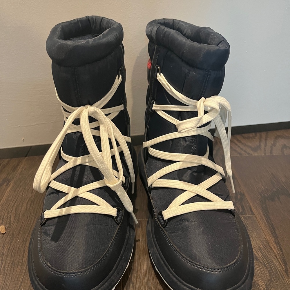 HELLY HANSEN snow boots Size US6.5